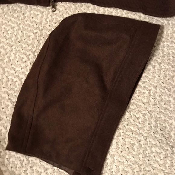 Delia’s Jacket - Picture 6 of 6